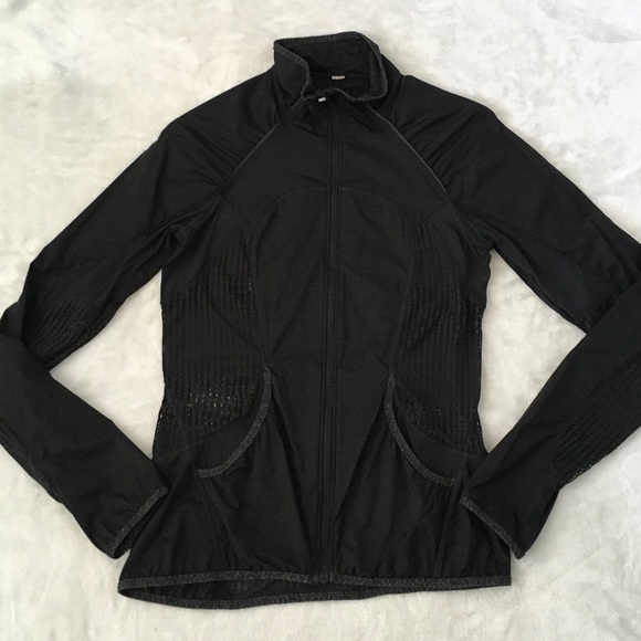 Lululemon Mesh Back Full Zip light weight Women’s Black Jacket Size 4 - Picture 5 of 10
